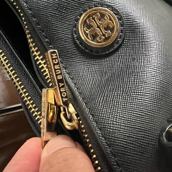 Tory Burch Shoulder Handbag - Picture 5 of 16